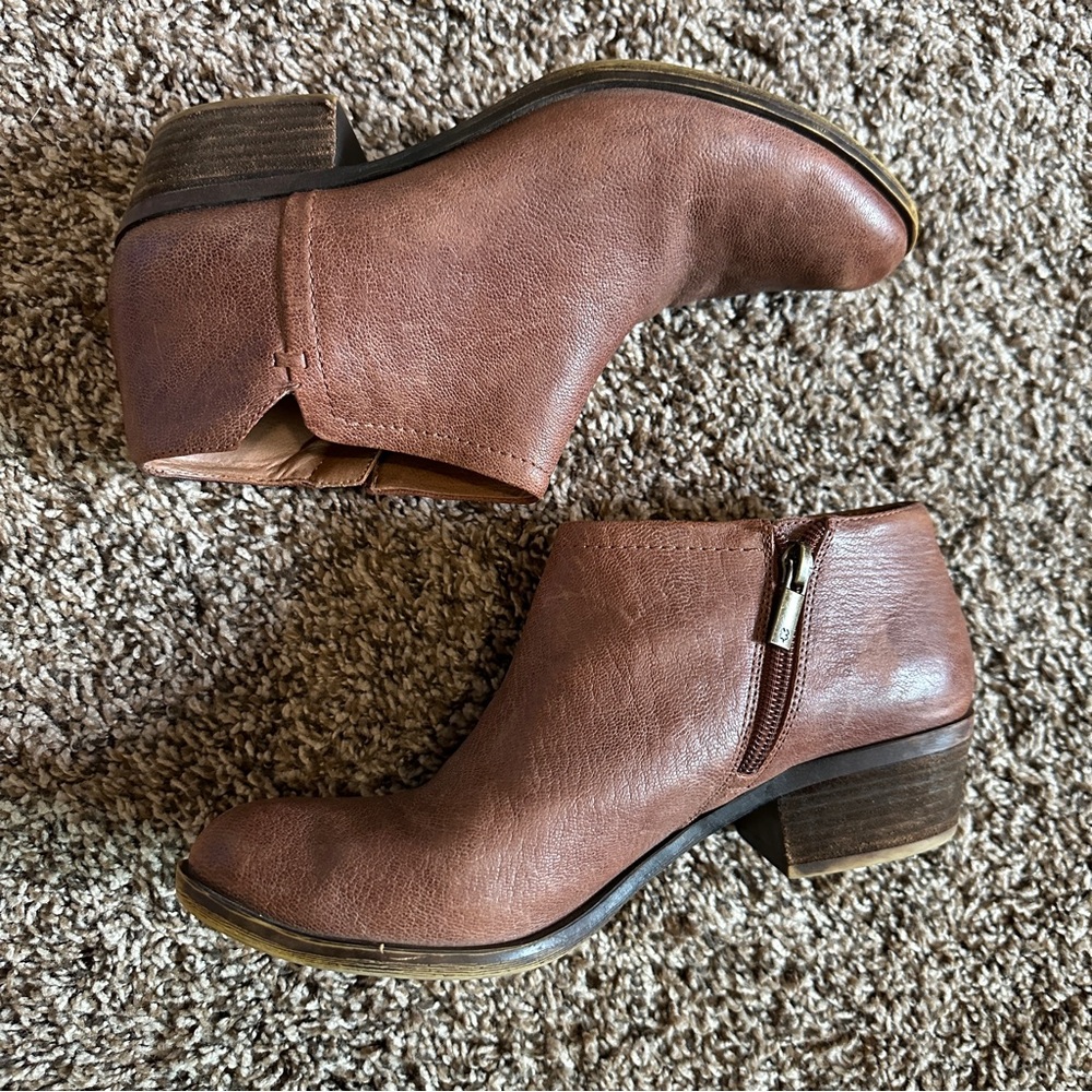 Lucky Brand Basel Zip Up Leather Ankle Bootie
